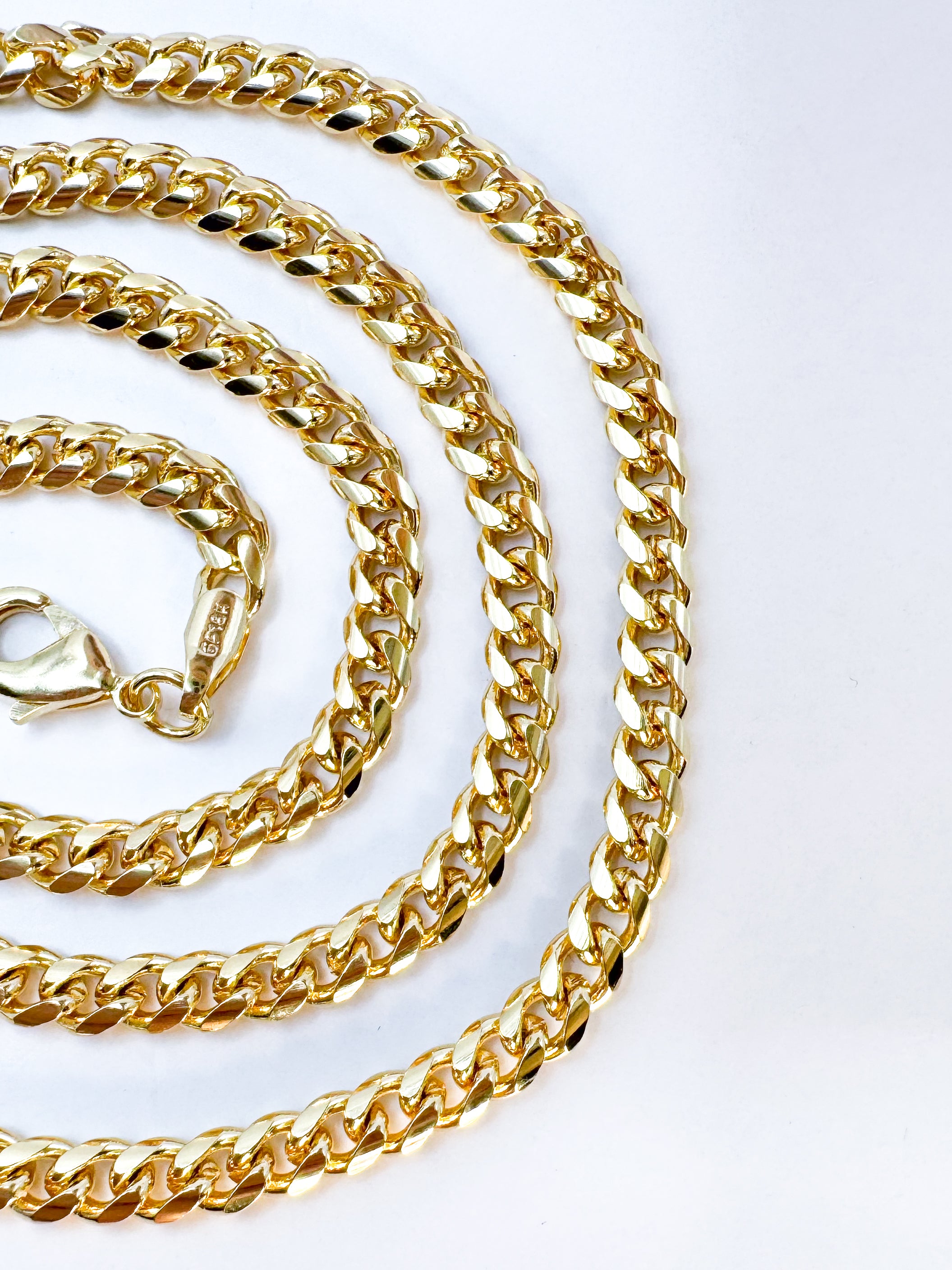 Cadena Emma (Delgada)