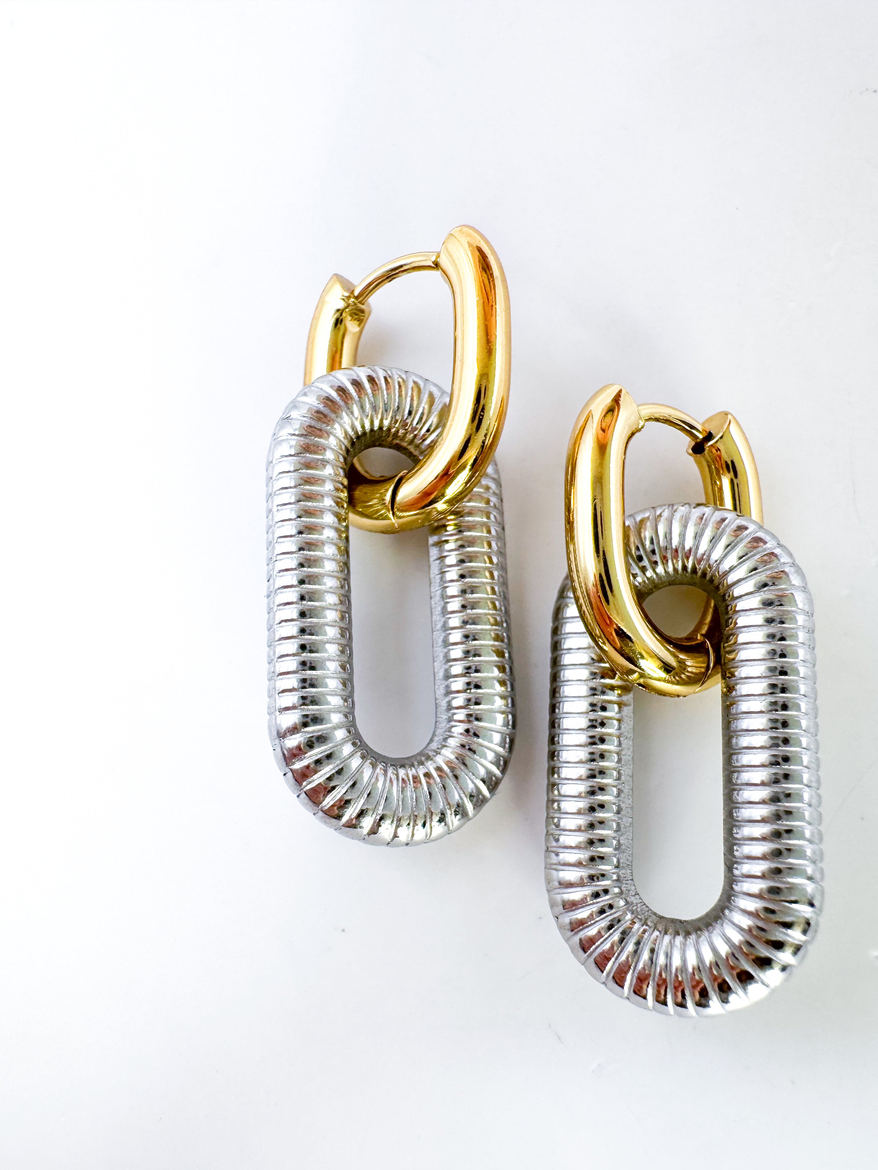 Aretes Eslabones De-Construidos