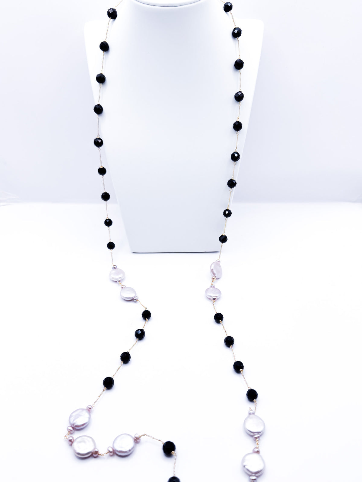 Collar Perlas Moneda & Turmalina Negra