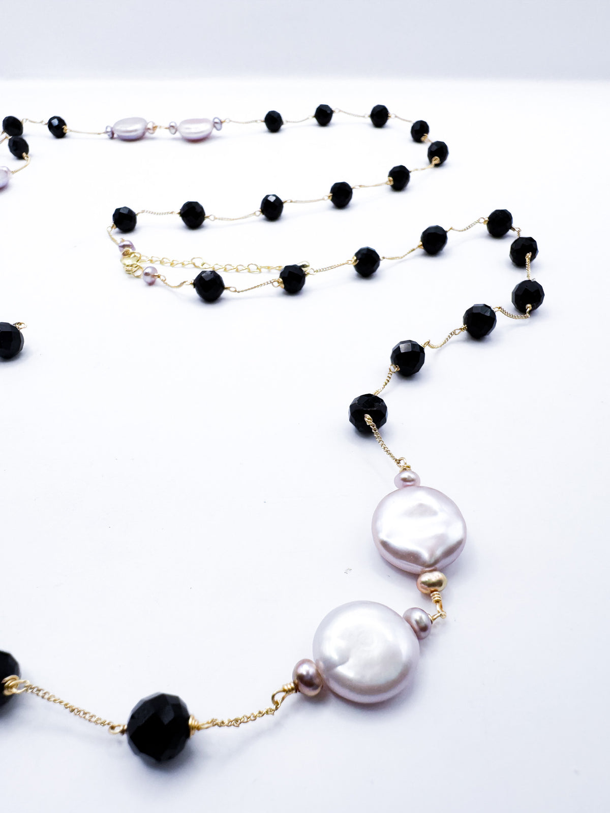 Collar Perlas Moneda & Turmalina Negra