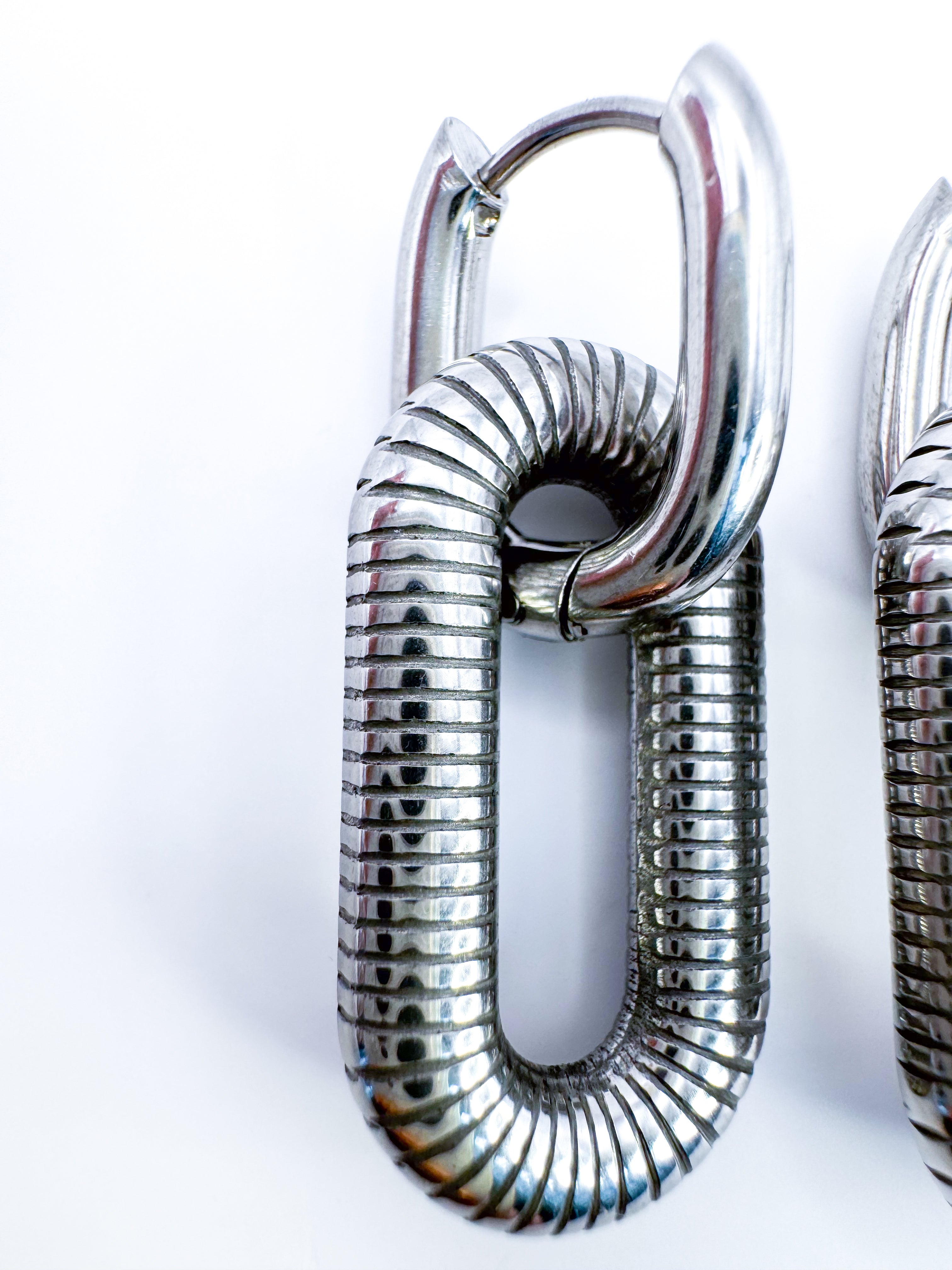 Aretes Eslabones De-Construidos