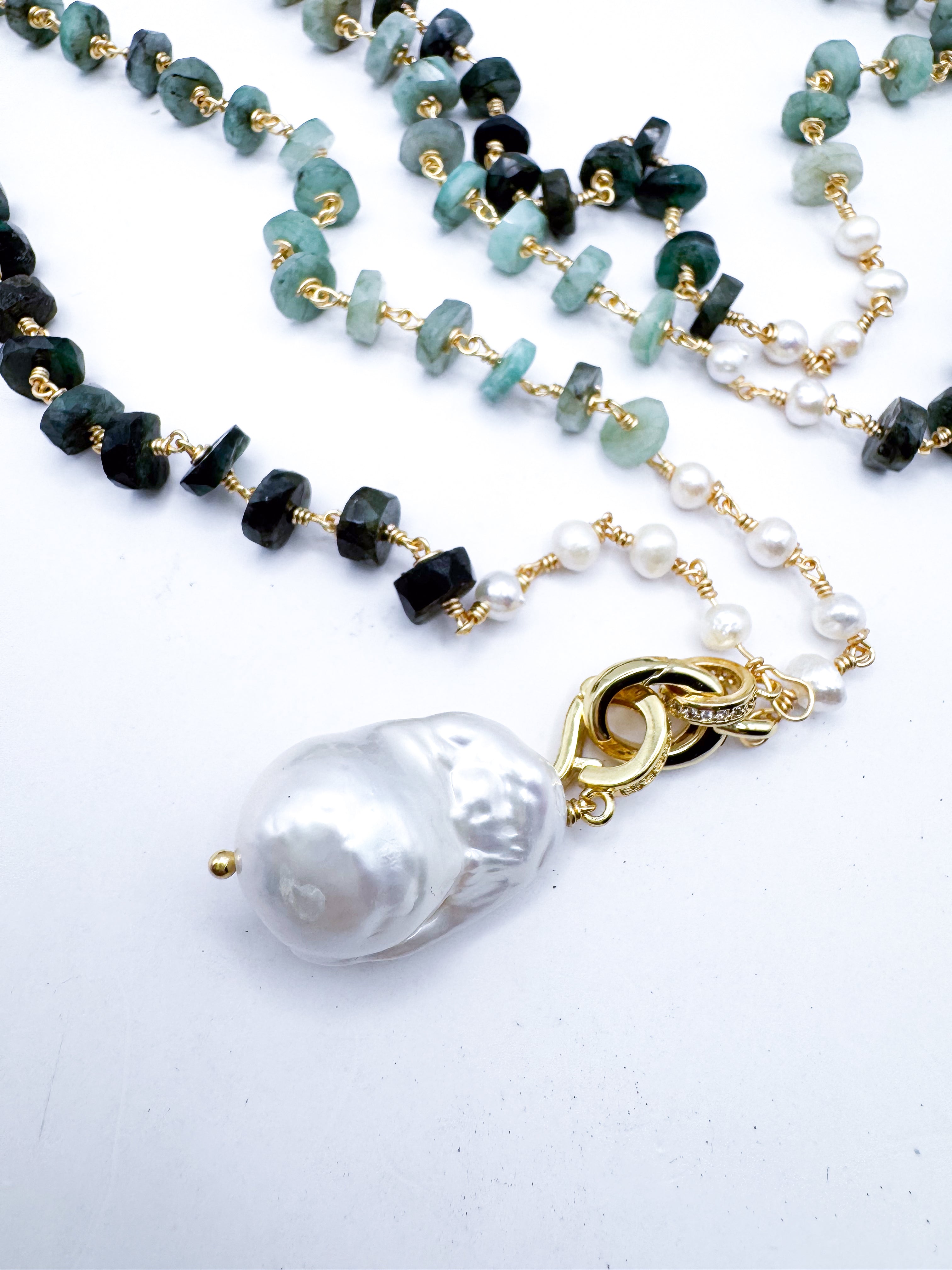 Collar Esmeraldas Degradadas Pucca