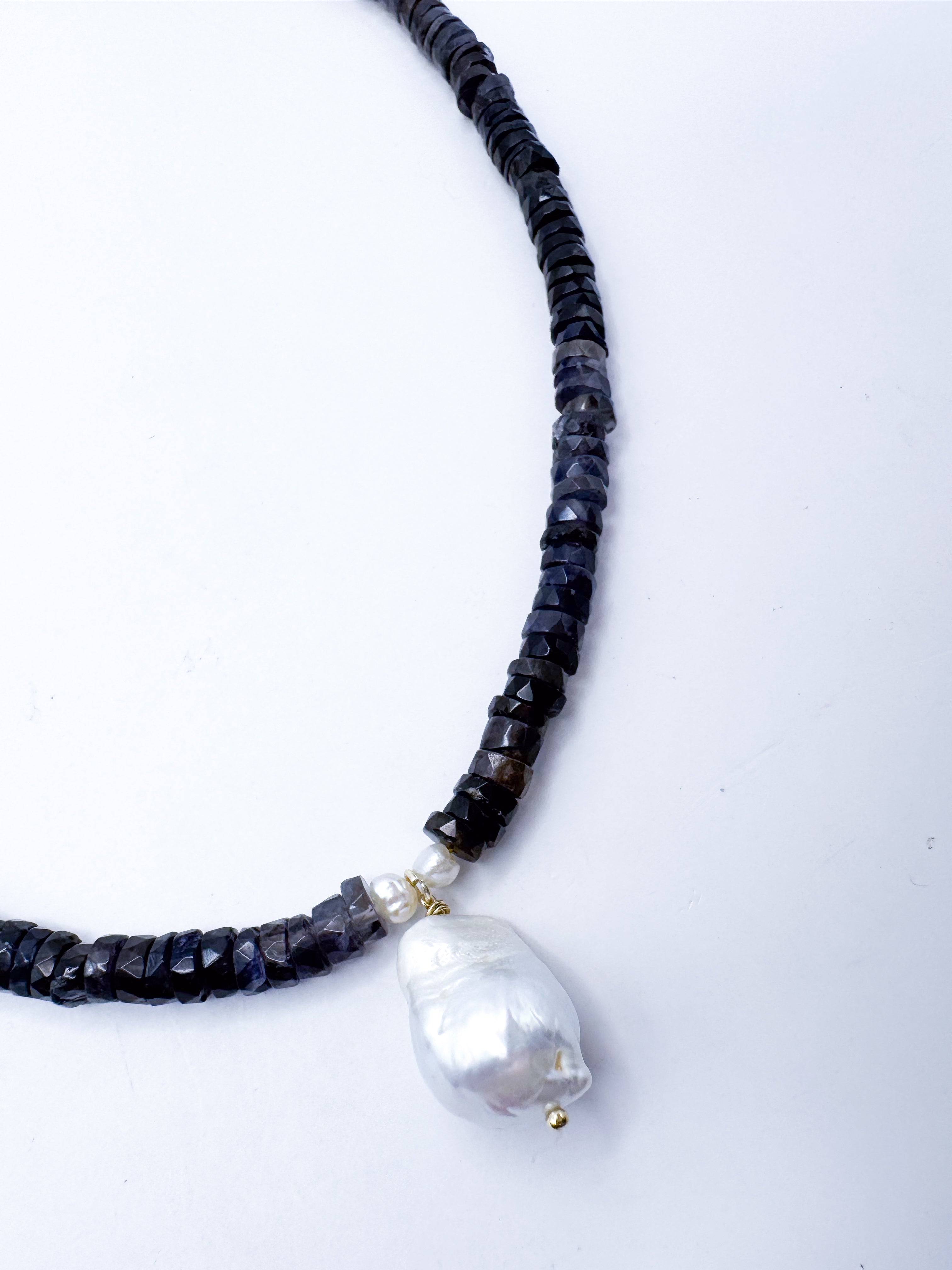 Collar Hiolita Pucca