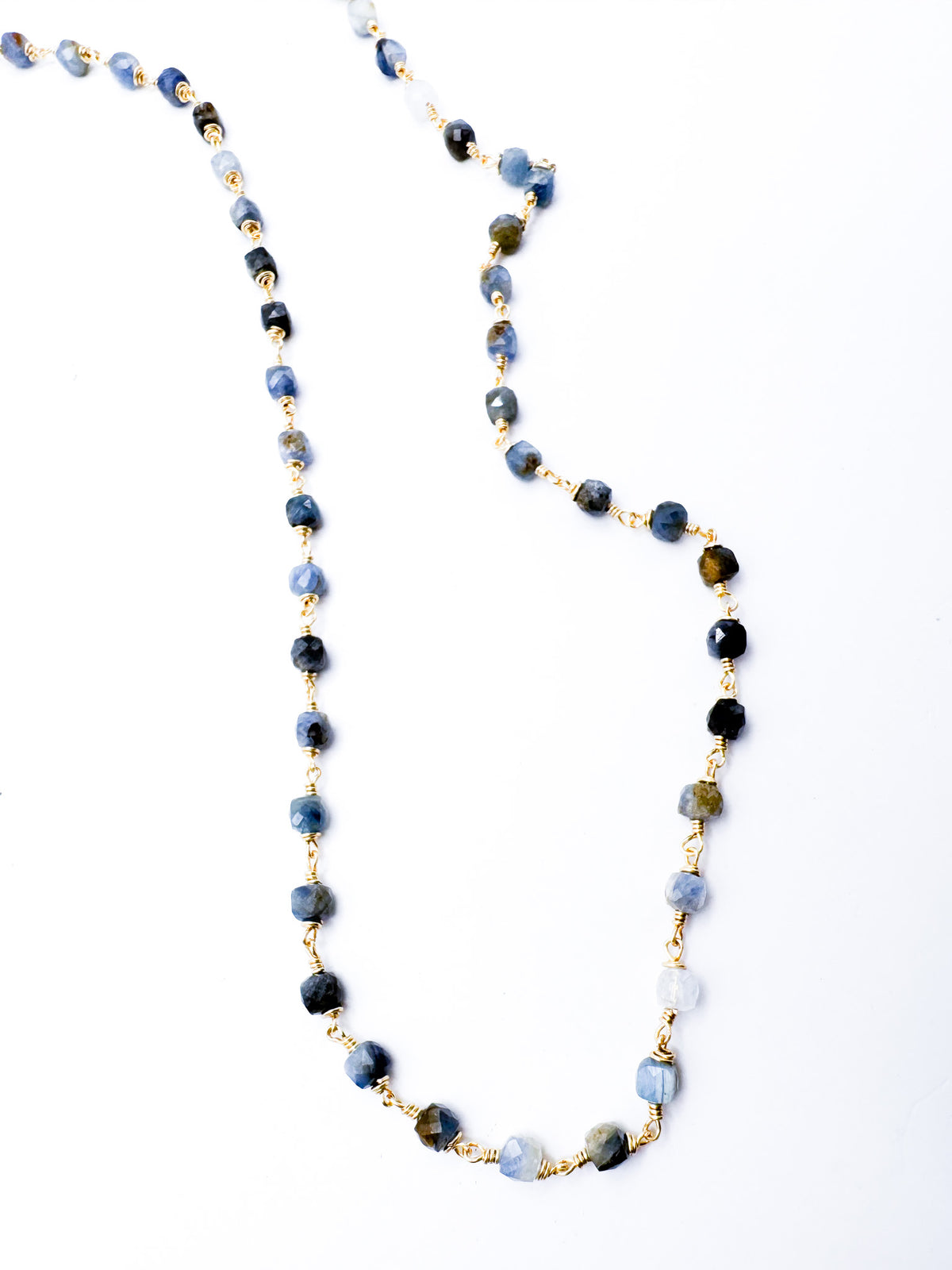 Collar Cianita cubo-minis