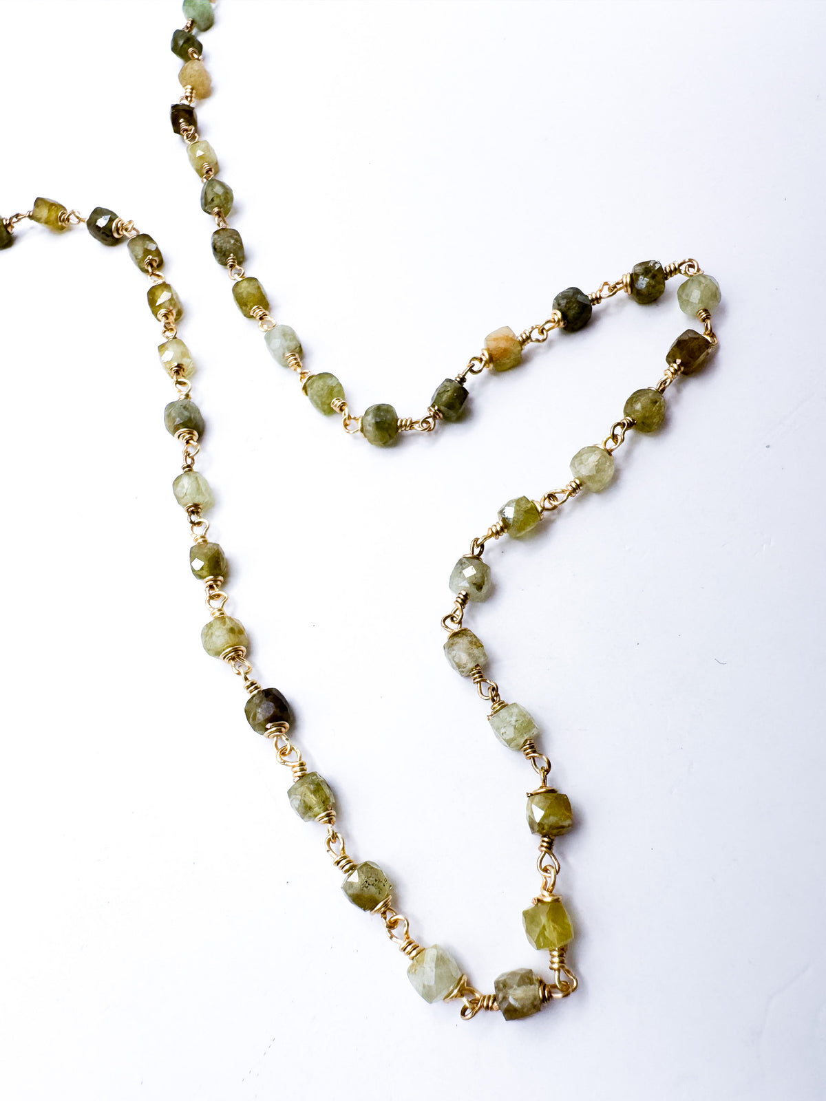 Collar Granate cubo-minis