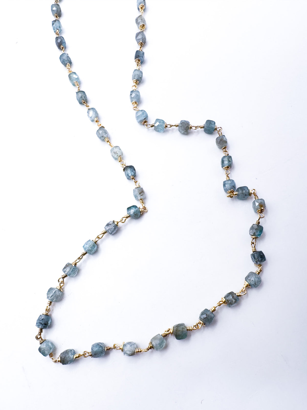Collar Apatito cubo-minis