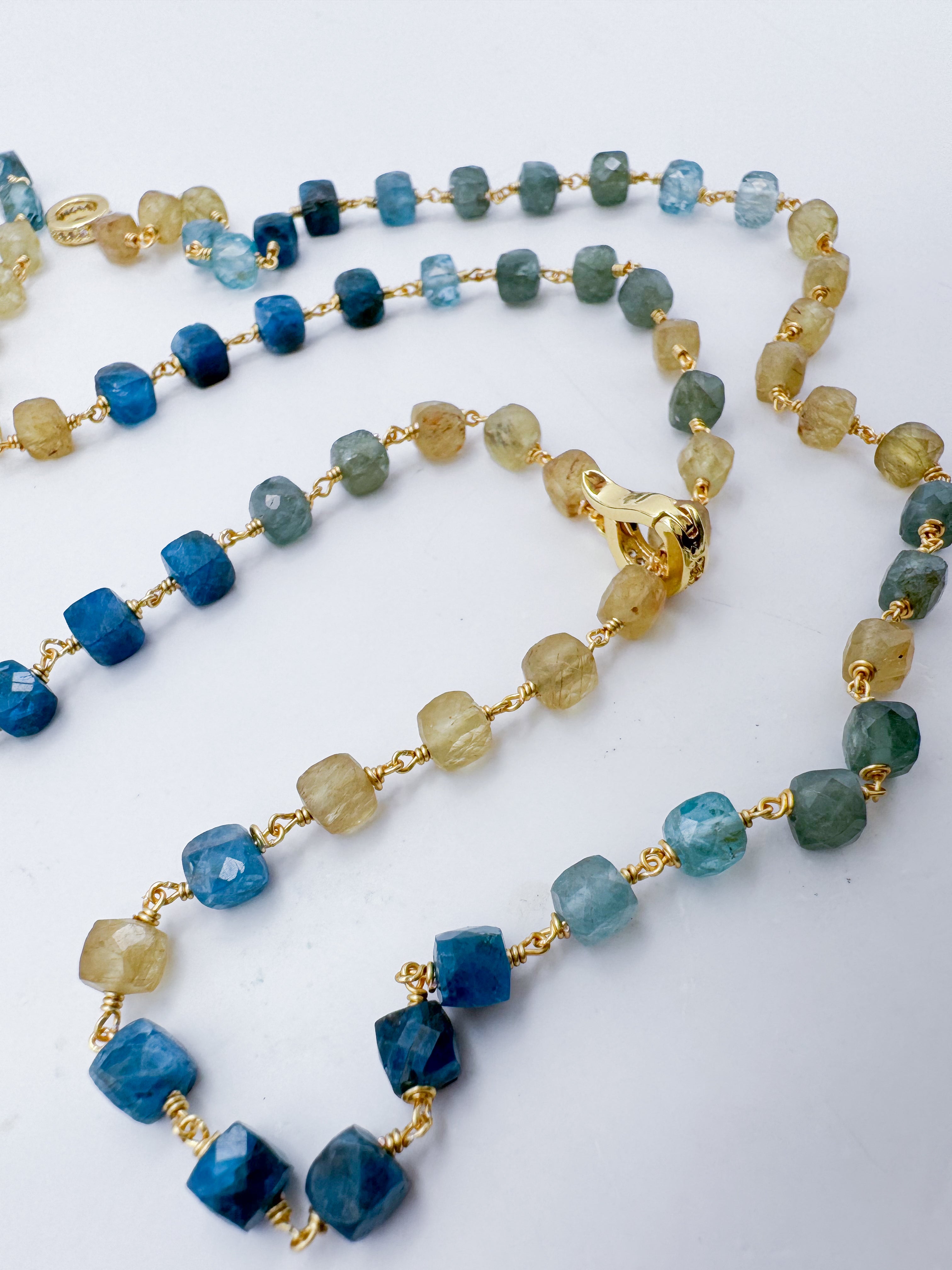 COLLAR CITRINO-APATITO