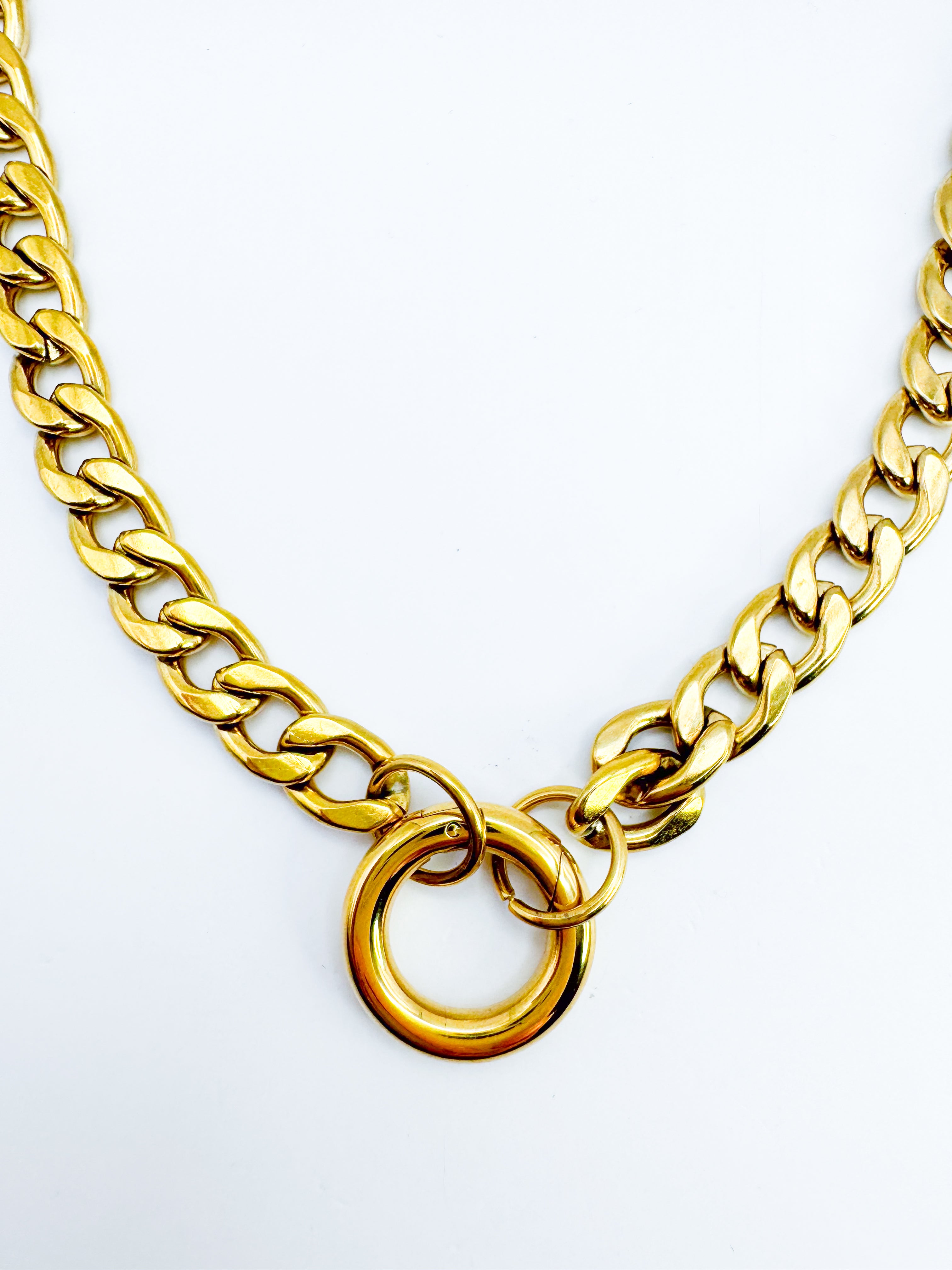 Collar Cadena-Aro