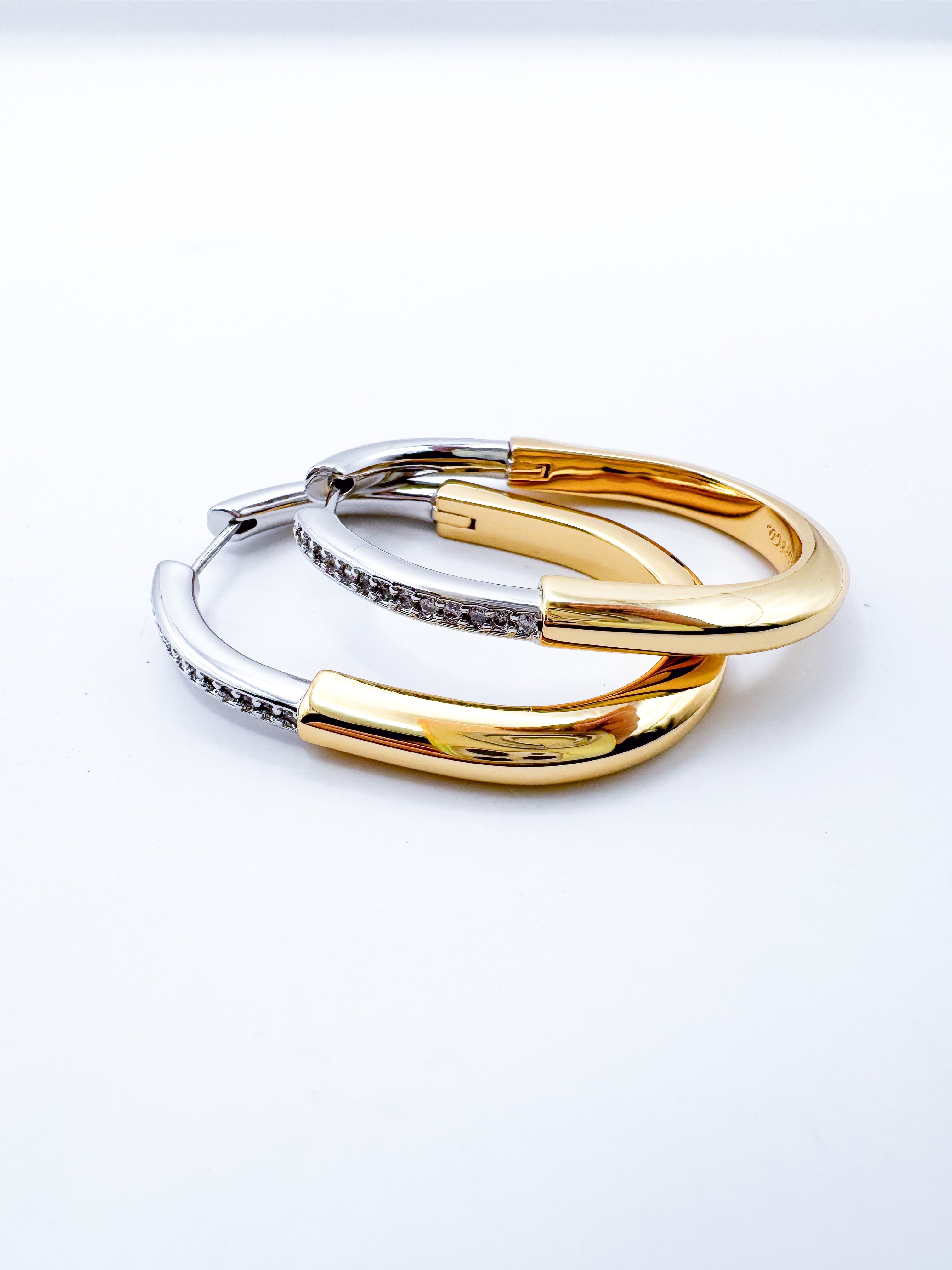 Aretes Locke