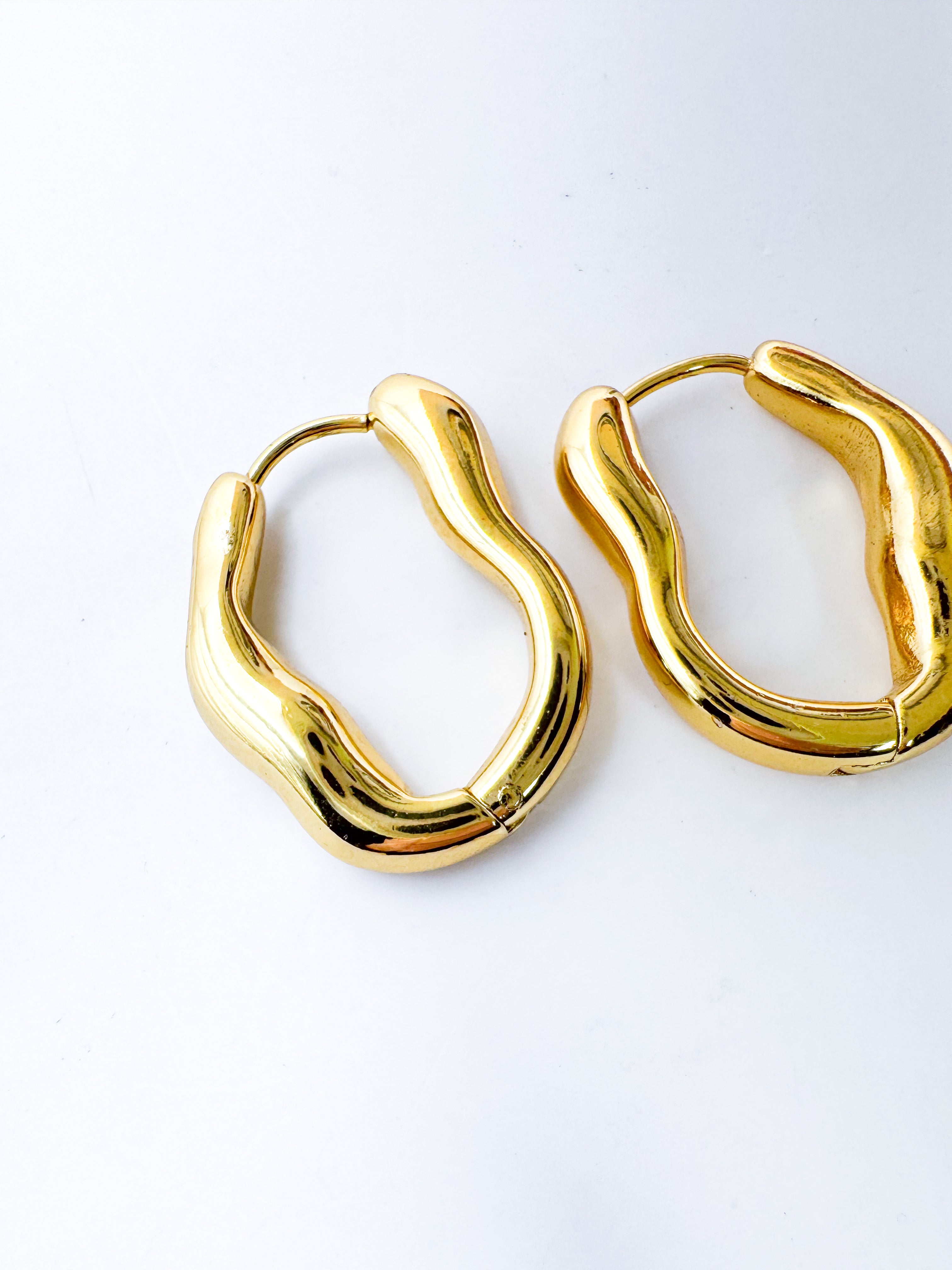 Aretes Chomsky