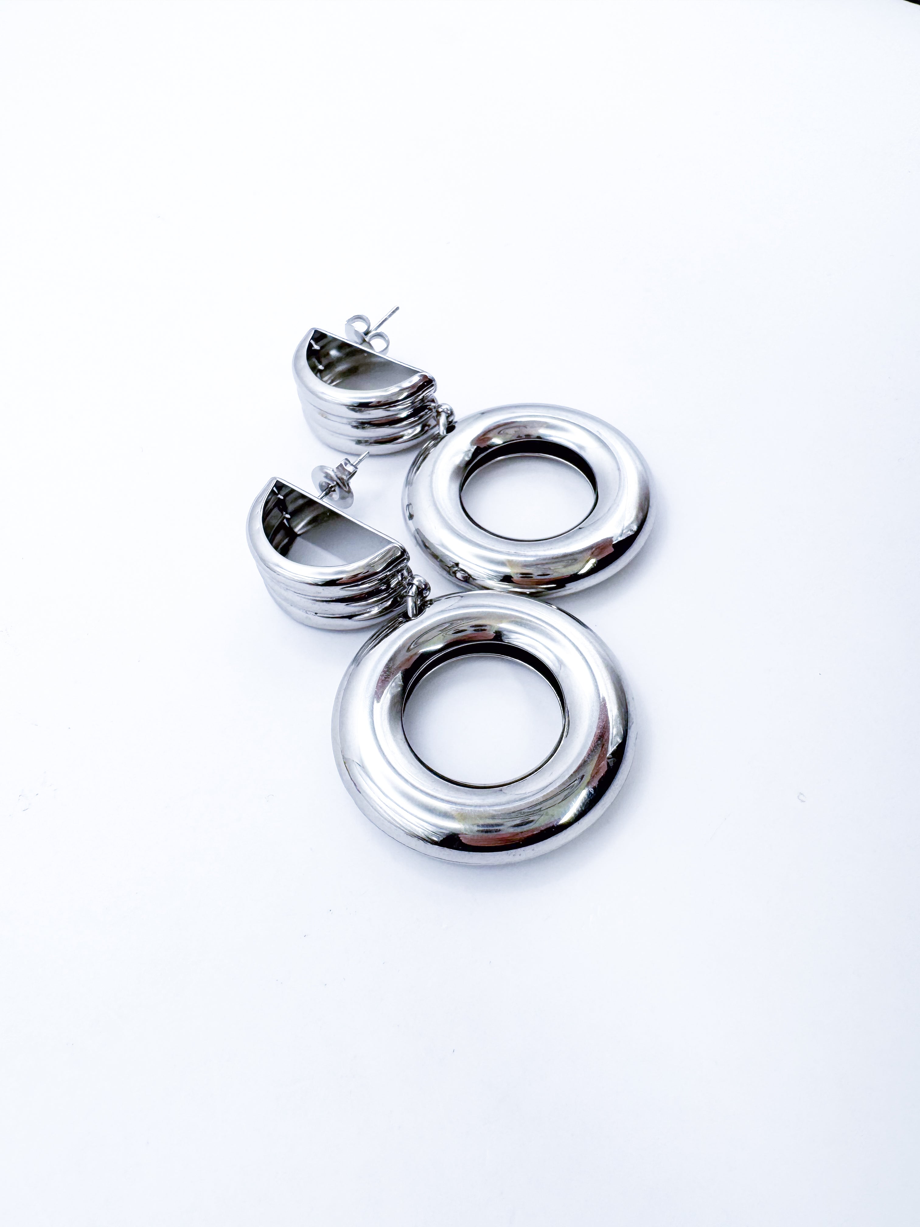 Aretes Simone de Beauvoir