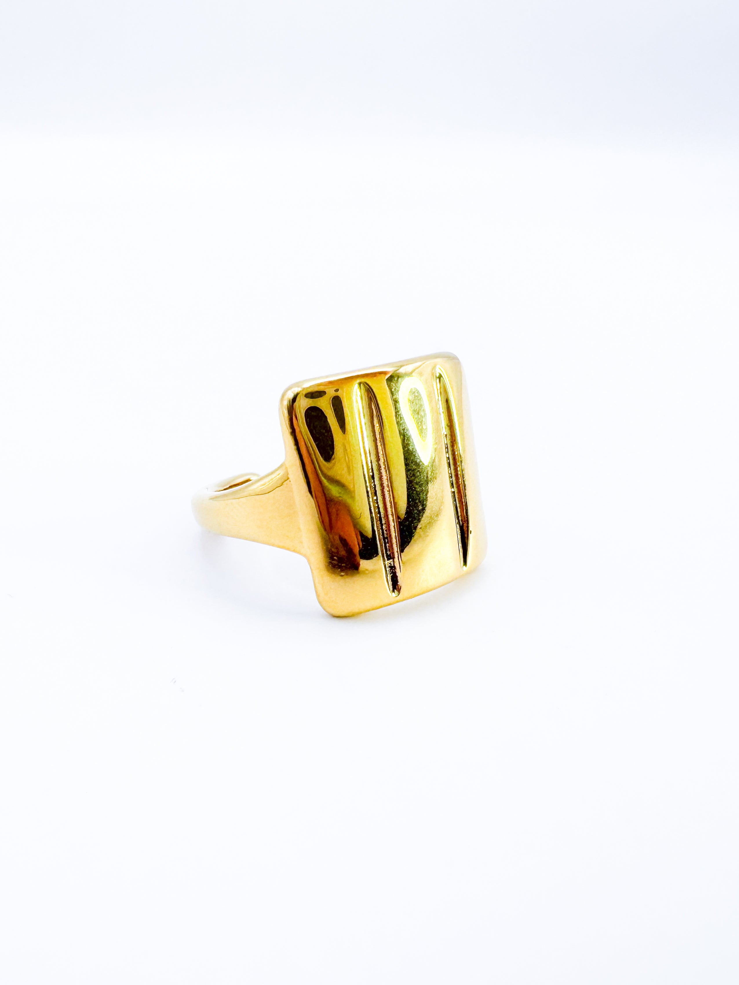 Anillo Naum