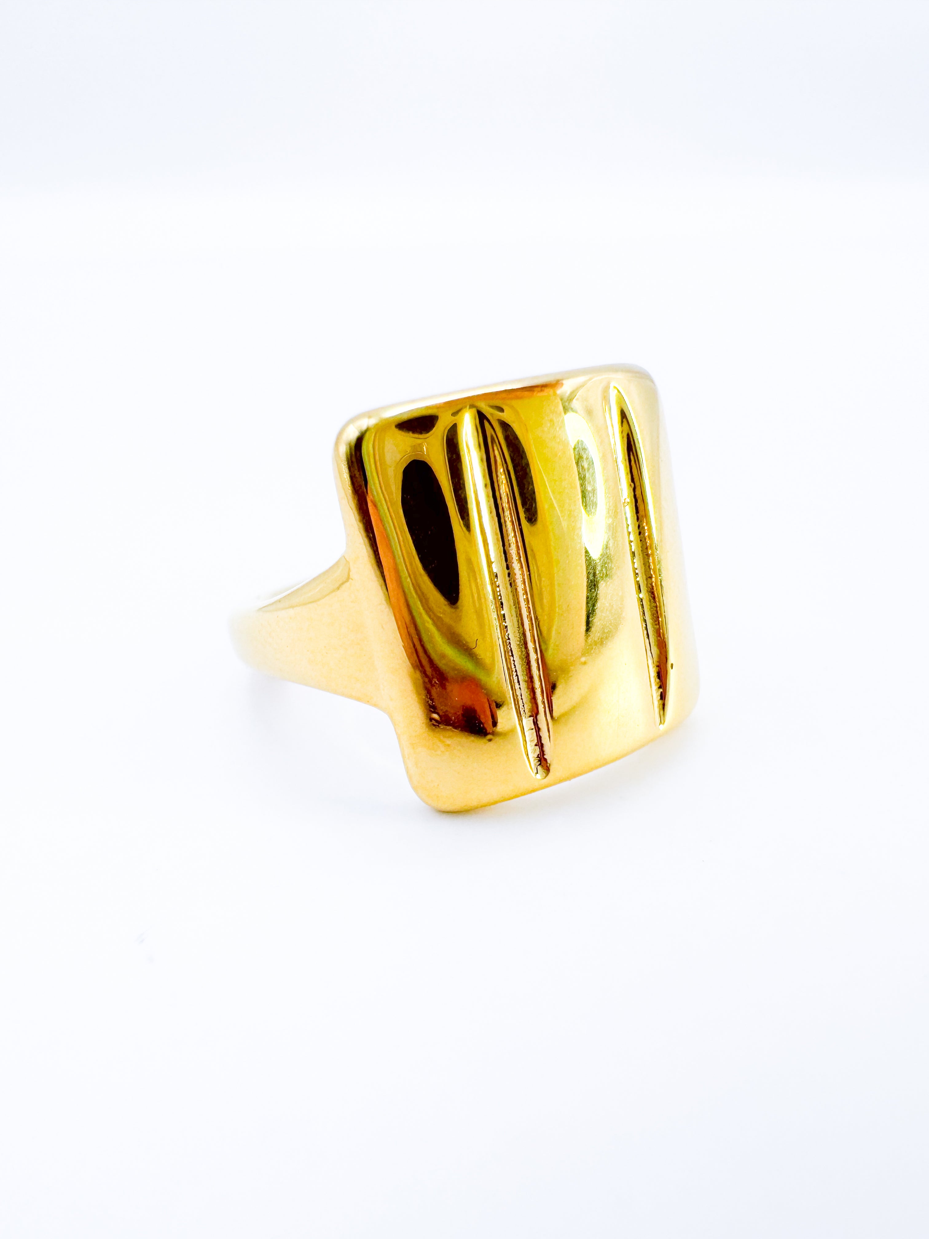 Anillo Naum
